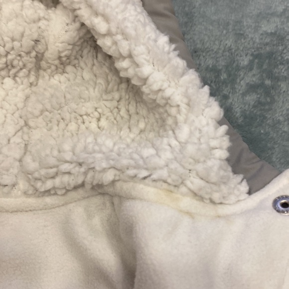 Toddler jacket bundle for chilly (but not freezing) weather. Sizes 9-12 mos - Picture 11 of 13